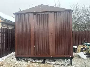 Хозблок для велосипедов, инструментов и автомобильных шин в шоколадном цвете в дер. Постниково, Новомосковский адм.окр, МО