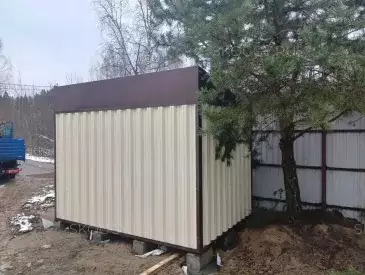 Гараж для квадроцикла в комбинированной расцветке в дер. Путилово, Пушкинский р-н, МО